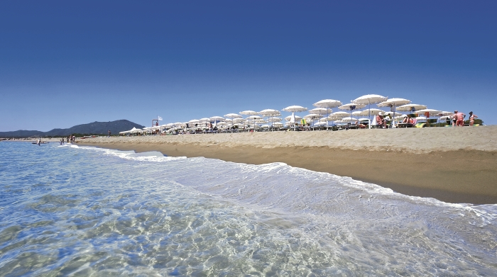 Taliansko-plaze-Typicka-plaz-na-Sardinii.jpg