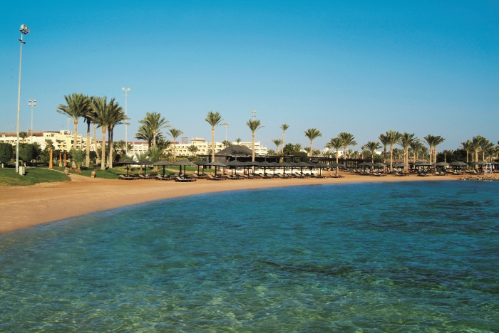 Egypt-Hurghada-Krasne-piesocnate-plaze-okolo-Hurghady.jpg