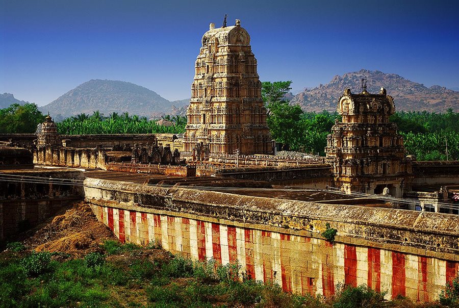 Indie, Karnataka Indie, Karnataka