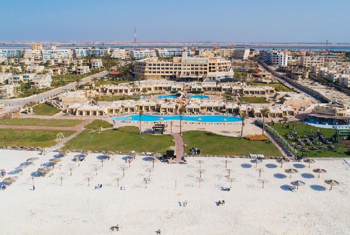 Borg El Arab Beach Resort****