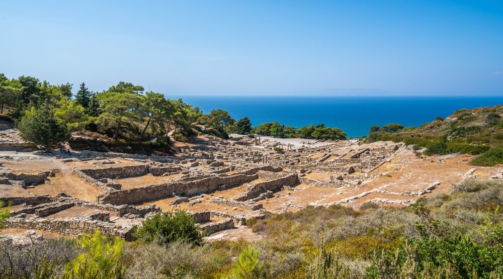 Panoráma archeologického náleziska ruín starovekého Kamirosu