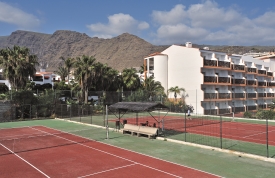Spanielsko-11-Tenerife-Tenis-je-na-Kanarskych-ostrovoch-velmi-popularny-nielen-u-rekreantov.jpg