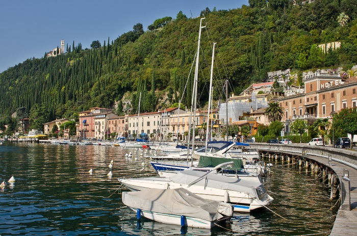 Lago-di-Garda-Jachtovy-pristav-v-Toscolane.jpg
