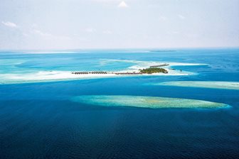 Maledivy, ostrůvky roztroušené v indickém oceánu