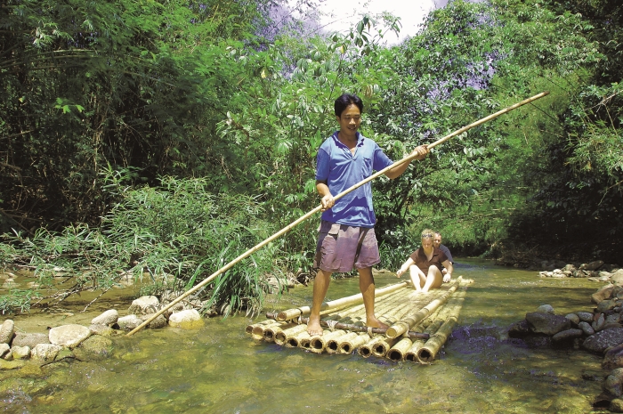 thajsko-Ak-cestujete-do-thajskych-turistickych-stredisk,-vakcinaciu-nepotrebujete.jpg