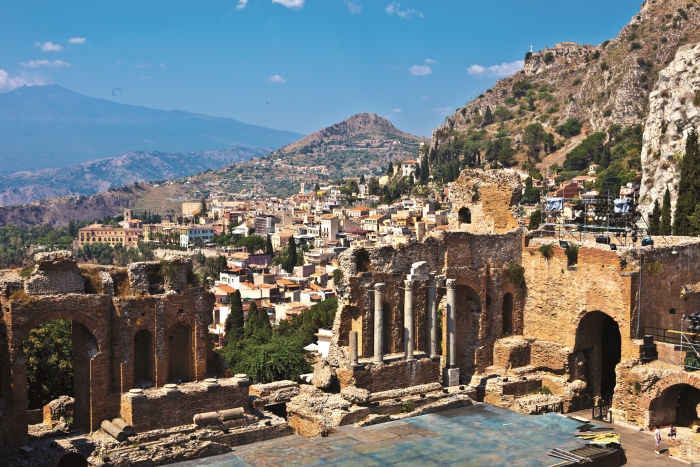 sicilia-Taormina,-perla-sicilskej-historie.jpg