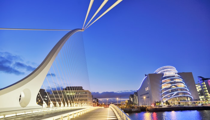 Most-Samuel-Beckett-je-dolezitou-dopravnou-stavbou-v-Dubline-(1).jpg