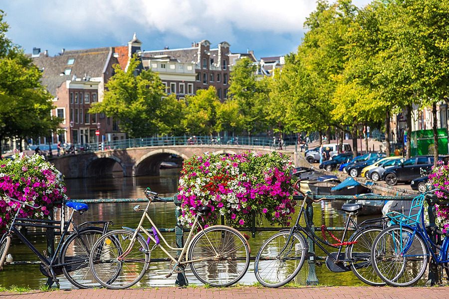 Nizozemsko, bicykly v Amsterdamu Nizozemsko, bicykly v Amsterdamu