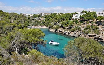 Zátoka Cala Pi na jihu Mallorcy