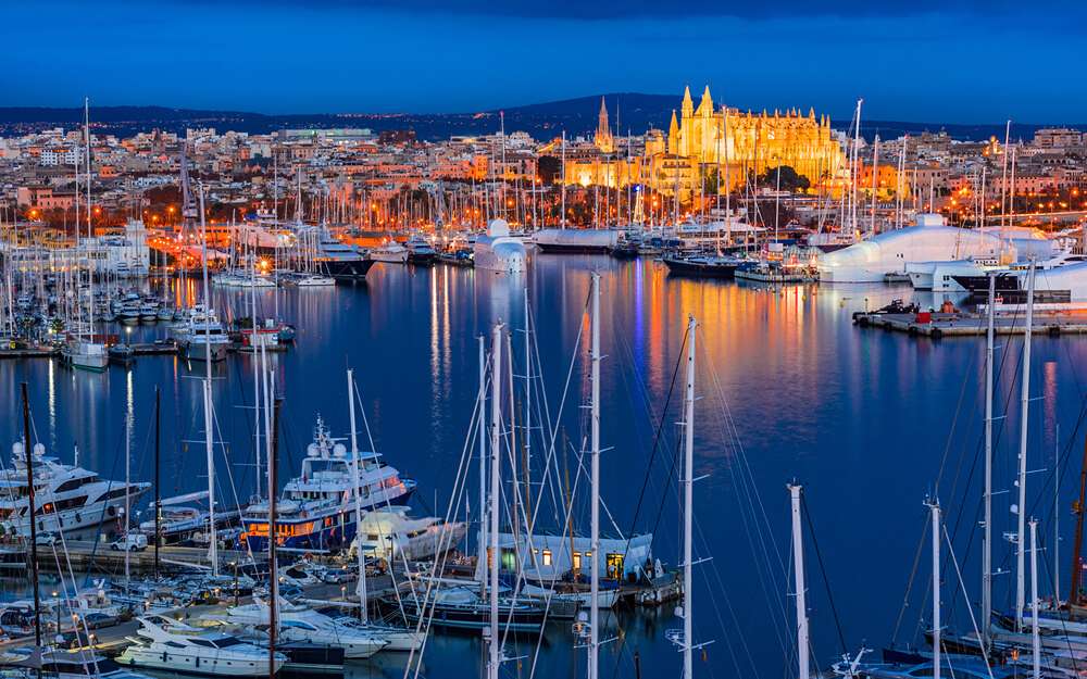 Nočná Palma de Mallorca