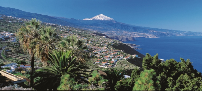 Spanielsko-11-Tenerife-Dole-horucava,-hore-sneh-Tenerife-je-plne-protikladov.jpg